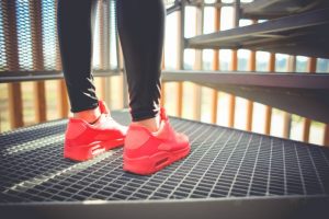 s_girl-in-pink-running-sport-shoes-picjumbo-com